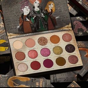 🌟 Limited Edition🌟HOCUS POCUS Eyeshadow palette
